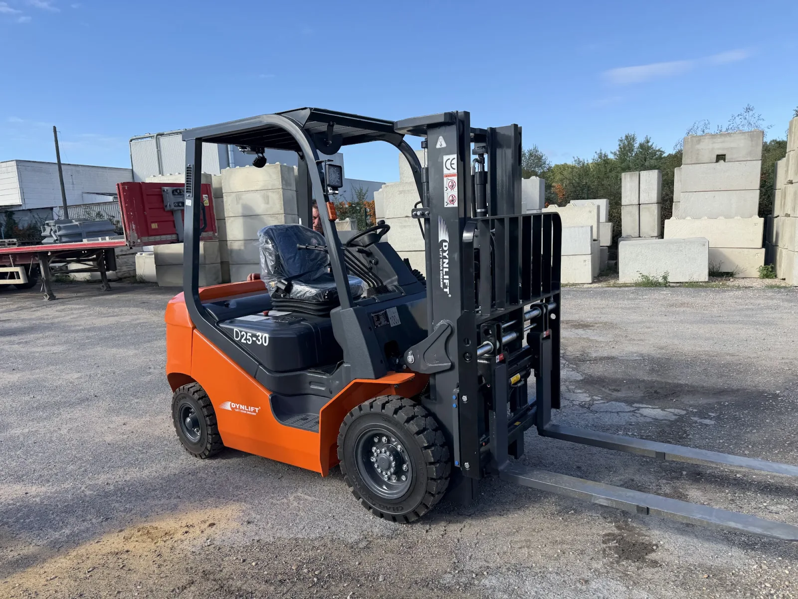 🚜 Nouvelle livraison d'un chariot à Château-Renault ! — VENTE DYNLIFT D25-30 — à CHATEAU-RENAULT, Indre-et-Loire