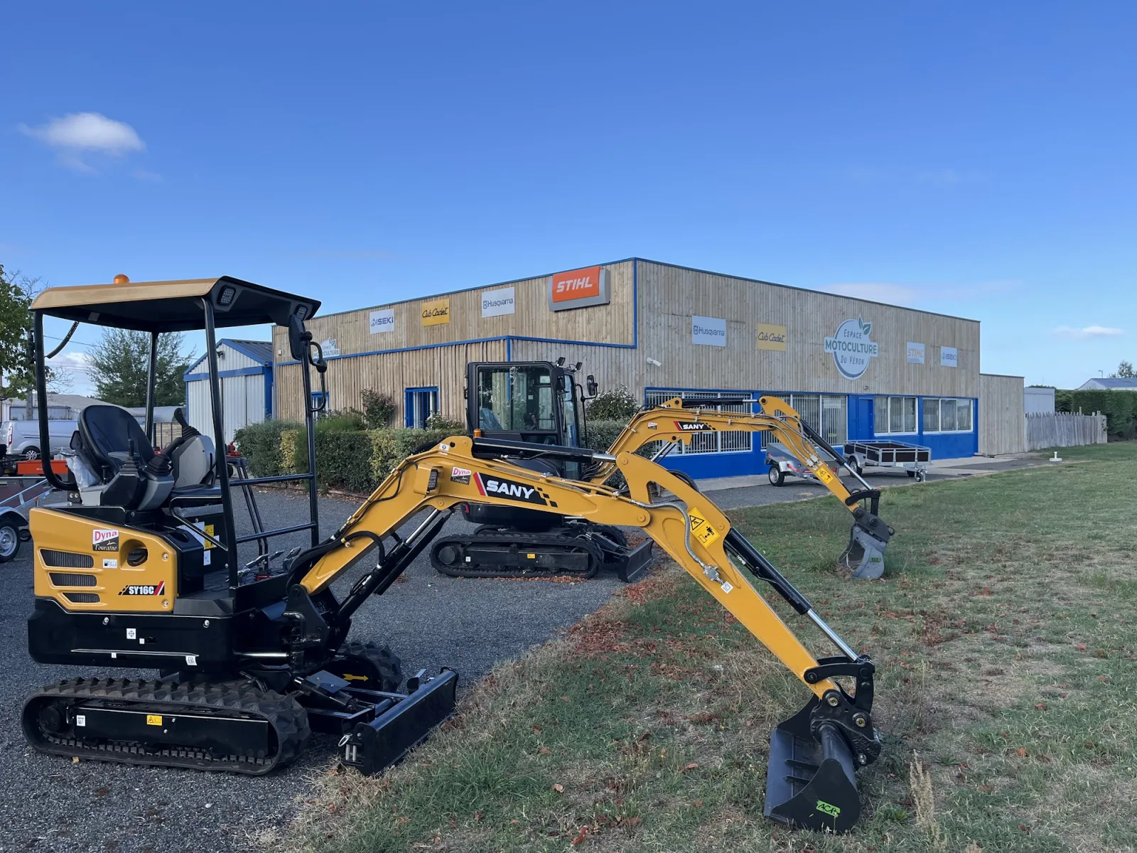 Espace Motoculture du Véron 📍 NOUVEL AGENT DYNA EN SUD TOURAINE ! — VISITE SANY GAMME SANY — à Beaumont-en-Véron, Indre-et-Loire