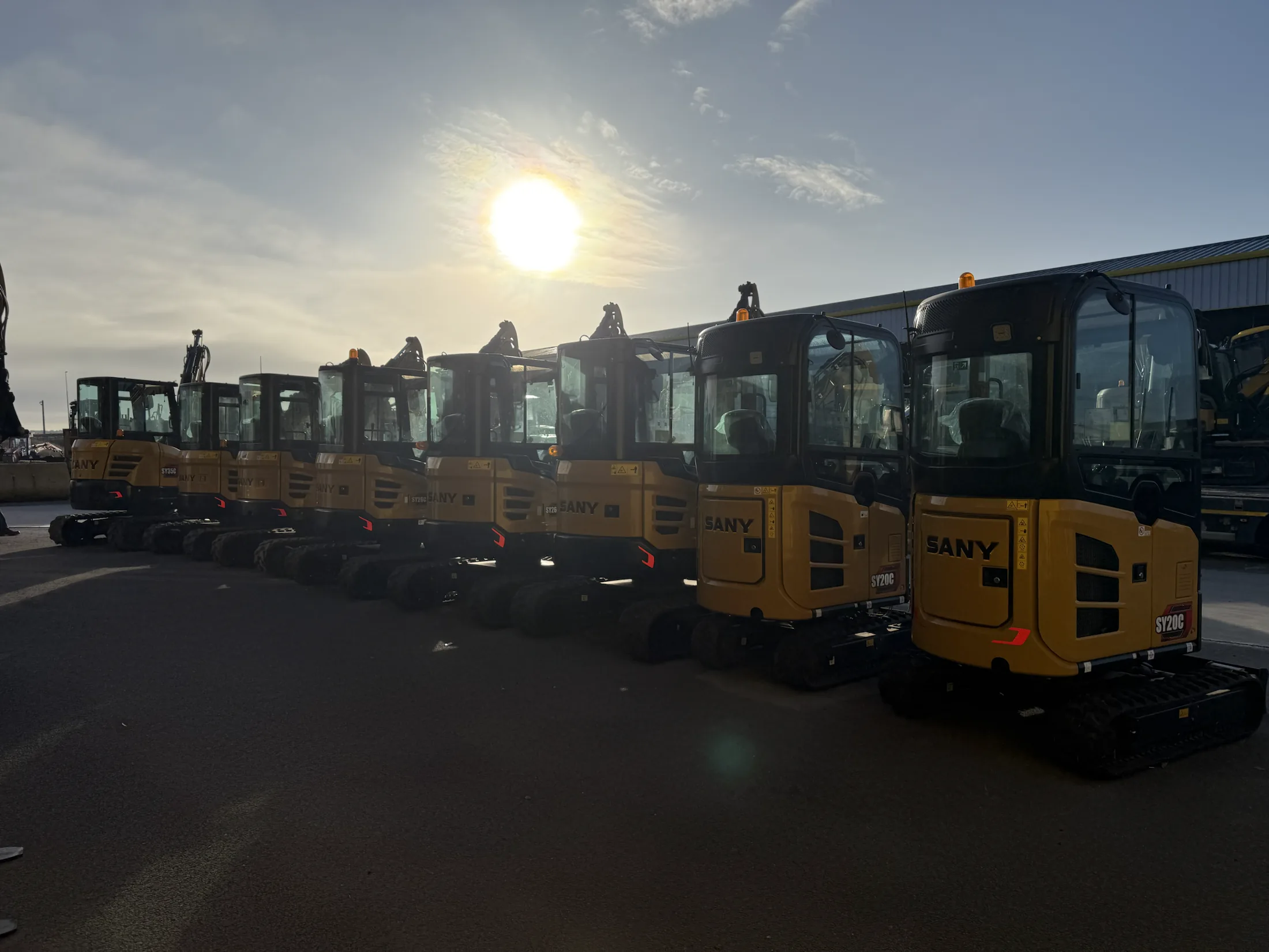 Stock permanent de machines SANY neuves sur le site DYNA