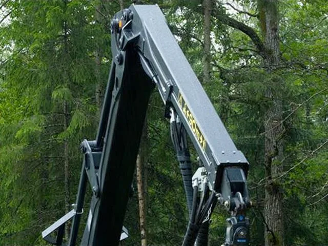 WARATAH CH135S – grues forestières – vue principale 1